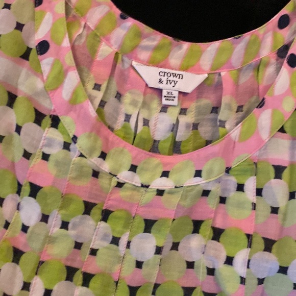 Sleeveless patterned pink/White/Green/Black lightweight peasant, style top - Picture 2 of 4